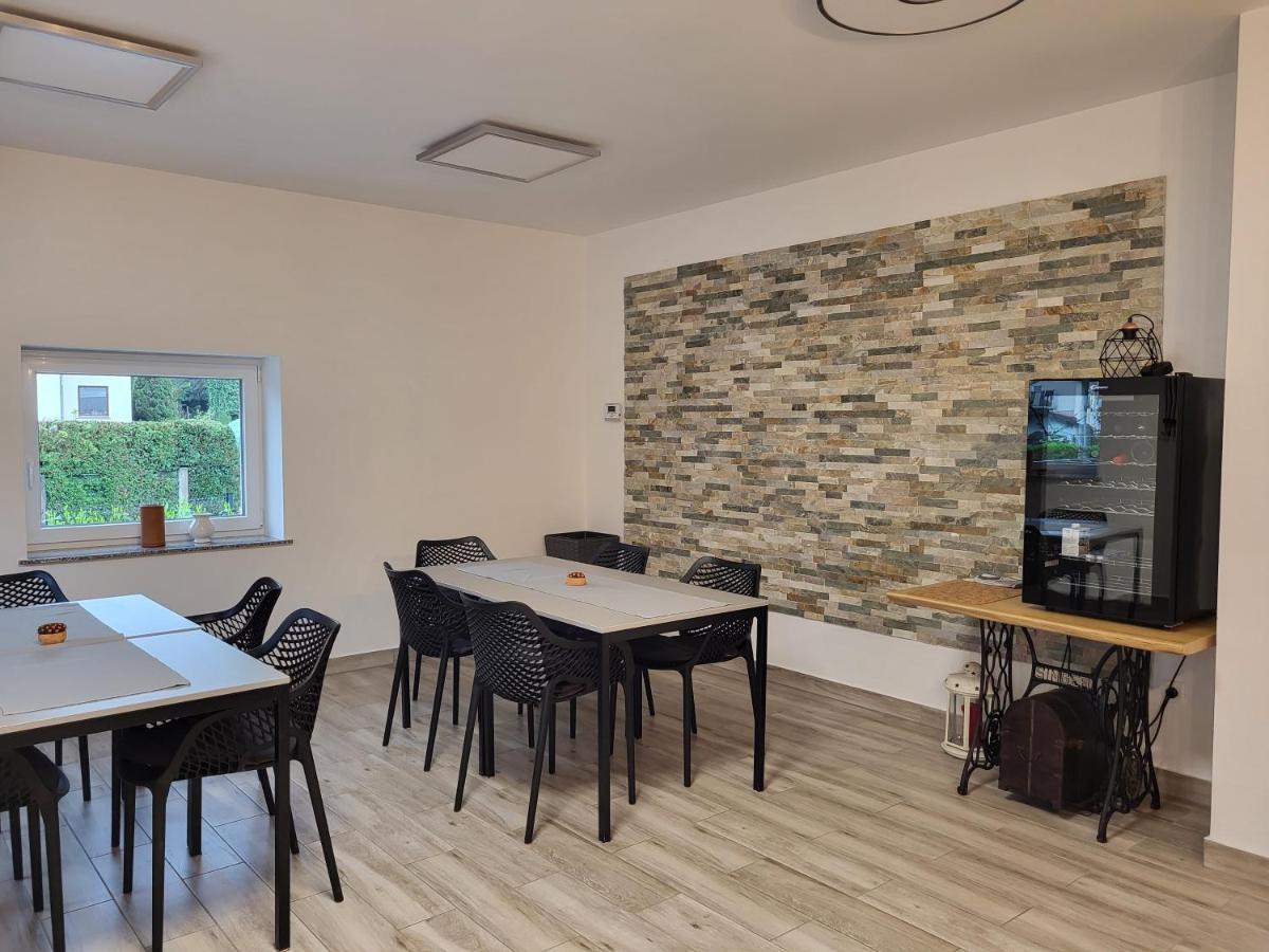 Hostel Postaja Ruse Ngoại thất bức ảnh